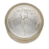 UNE FIGURINE ET RAISINS BOX, NO. 9 by René Lalique, sold Oct 2024