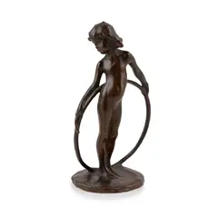Bernhard Hoetger, 'MÄDCHEN MIT REIF', CIRCA 1901, 1901, bronze