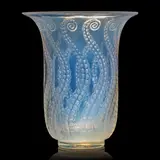 MÉDUSE VASE, NO. 950 by René Lalique, sold Feb 2024