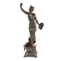 L’AMOUR DE L’ART by Emmanuel Villanis, bronze, sold Apr 2023