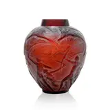 ARCHERS VASE, NO. 893 by René Lalique, sold Feb 2023