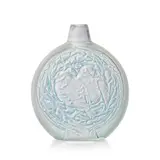 DEUX MOINEAUX DORMANT VASE, NO. 911 by René Lalique, sold Oct 2022