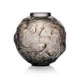 FORMOSE VASE, NO. 934 by René Lalique, sold Oct 2022