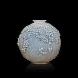 DRUIDES VASE, NO. 937 by René Lalique, sold Oct 2022