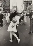 Alfred Eisenstaedt, V-J Day, Times Square, New York City