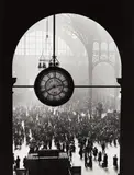 Alfred Eisenstaedt, Farewell to Servicemen, Pennsylvania Station, New York City