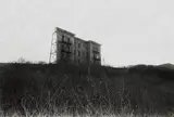 Diane Arbus, A house on a hill, Hollywood, Cal., 1963, Gelatin silver print