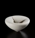 Taizo Kuroda, Untitled 30 (Cracked Bowl), 2015, Porcelain