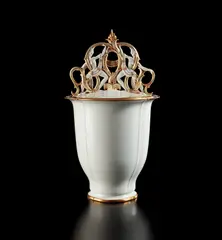 Large covered vase by Gio Ponti, designed 1925, executed 1929, Glazed and gilt porcelain, offered Dec 2018