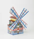 Andreas Slominski, Schnürsenkelmühle, 1996, metal, painted wood and colored film