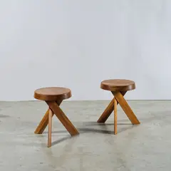 Pierre Chapo, Paire de tabourets S 31 A, A pair of 'S 31 A' stools in solid elm designed by Pierre Chapo in 1974 and executed by Atelier Chapo Créations