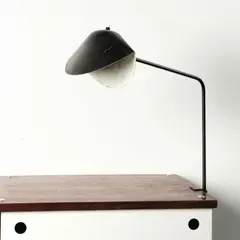 Serge Mouille, Lampe Agrafée simple, Tôle d'aluminium peinte, métal peint et laiton
