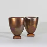 Alfredo Barbini, Paire de vases, A pair of vases in partially frosted iridescent multilayered glass with gold leaf inclusions designed by Alfredo Barbini and executed by V