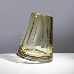 Martin Szekely, Vase Nord