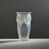 Vase Ceylan, dit Huit perruches by René Lalique, A signed 'Ceylan' vase, also called 'Huit perruches' in opalescent mold-pressed glass designed by René Lalique in 1924, sold Nov 2025