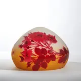 Ciel de lampe by Établissements Gallé, A signed lamp shade in acid-etched multilayered glass with a rotating wild rose blossoms decoration by Établissements Ga, sold Nov 2025