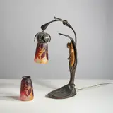 Daum Nancy, Deux tulipes, Two signed lampshades in acid-etched multilayered glass with a rotating dahlia decoration on a marble background by Daum Nancy