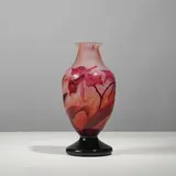 Daum Nancy, Vase de forme balustre à panse renflée
