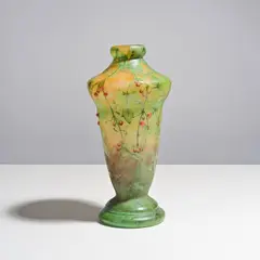 Daum Nancy, Vase à panse renflée