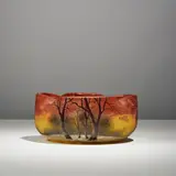 Daum Nancy, Coupe quadrilobée, A signed four-lobed coupe in enameled acid-etched multilayered glass with a rotating snow-covered trees decoration by Daum Nancy