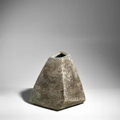 Gerald Weigel, Vessel, glazed stoneware, impressed artist's cypher, incised '18 / 05'
