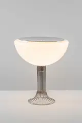 Luigi Massoni, Lampe de table Moana, A 'Moana' table lamp in chrome-plated steel and methacrylate designed by Luigi Massoni in 1968 and edited by iGuzzini