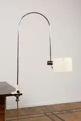 Lampe agraffe de la série Coupé by Joe Colombo, sold Jan 2025