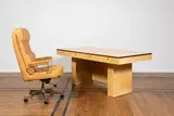 Aldo Tura, Un bureau et son fauteuil