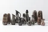 Anton Piesche, Ensemble de treize céramiques, A set of thirteen ceramics in glazed porcelain by Anton Piesche circa 1960