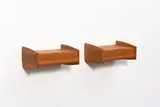 Melvin Mikkelsen, Paire de chevets muraux, A labeled pair of wall bedsides in oak and ash designed by Melvin Mikkelsen and edited by Melvin Mikkelsen Møbler circa 1965