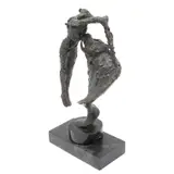 Humberto Peraza, PAR DE BANDERILLAS, Bronce, patinado en color verde; con base y zócalo de mármol negro