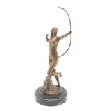 Diana Cazadora, MÉXICO, SIGLO XX, Bronce, patinado en tono "oro viejo"; con base de mármol negro