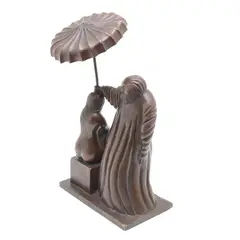 Fernando Pereznieto, PERSONAJES CON SOMBRILLA, Bronce, patinado en color marrón