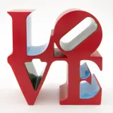 Robert Indiana, LOVE, Escultura en polipiedra 376 / 500, Edición posterior de Éditions Studios