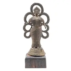 Deidad India, SIGLO XX, Bronce, acabado dorado; con base de madera (fracturada)