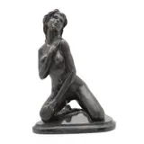 MÉXICO, SIGLO XX by Desnudo Femenino, Bronce, patinado en color marrón; con base de mármol negro, sold Dec 2025
