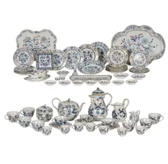 Meissen, Blue Onion Rich Porcelain Service
