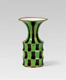 Ernst Wahliss, Vase