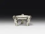 Michael Powolny, Centerpiece with 3 puttos