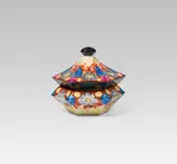 Pavel Janak, Hexagonal box