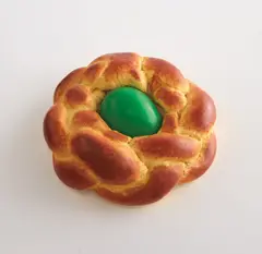 Bread with Egg (green) by Jeff Koons, 1995, Hydrocal multiple hand-painted with tempera, sold Apr 2017