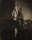 Edward Steichen, Chéruit Gown (Marion Morehouse) (Mrs. E.E. Cummings), 1927, Gelatin silver print
