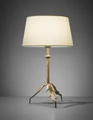 Alberto Giacometti, "Trépied à feuille" table lamp (first version), circa 1937, Gilt bronze, paper shade