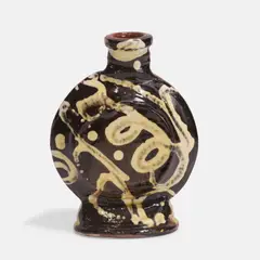Dylan Bowen, Vase