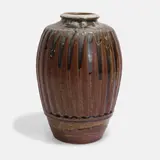 Mike Dodd, Faceted stoneware vase