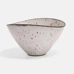 Dame Lucie Rie, 'squeezed' stoneware bowl