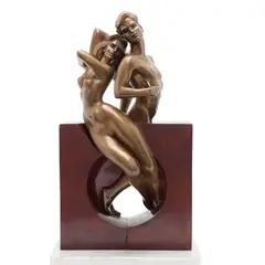 Victor Gutierrez, PAREJA MODERNA, Bronce, acabado rojo y dorado; figuras ensamblables, se incluye base de alabastro