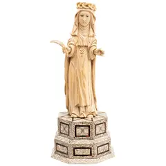Santa Rosa de Lima, ORIGEN ASIÁTICO, SIGLO XIX, Talla en marfil con detalles entintados con peana de madera enchapada de carey y hueso esgrafiado