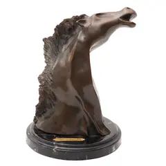 Cabeza de Caballo, MÉXICO, SIGLO XX, Bronce, patinado en color marrón; con base de mármol negro