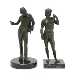 Apolo y David, SIGLO XX, Bronce, patinados en color verde, con bases de mármol; modelos diferentes